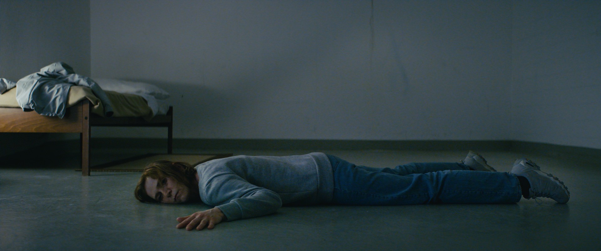 The Innocent   Ruth on floor